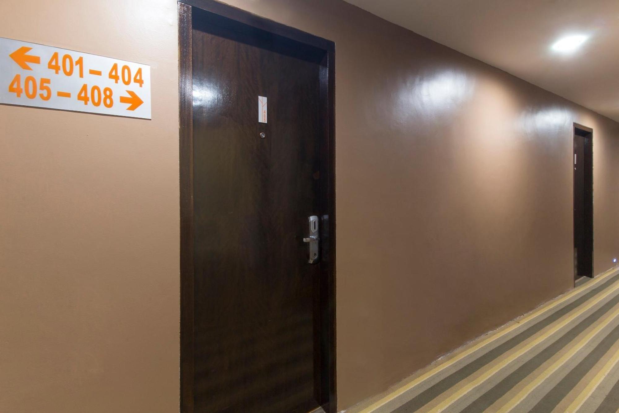 Oyo 90894 Hotel Smc I-City Shah Alam Extérieur photo