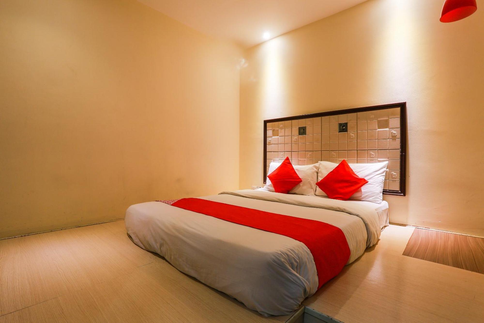 Oyo 90894 Hotel Smc I-City Shah Alam Extérieur photo