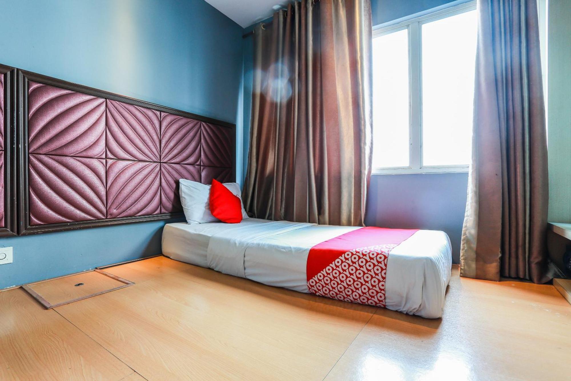 Oyo 90894 Hotel Smc I-City Shah Alam Extérieur photo